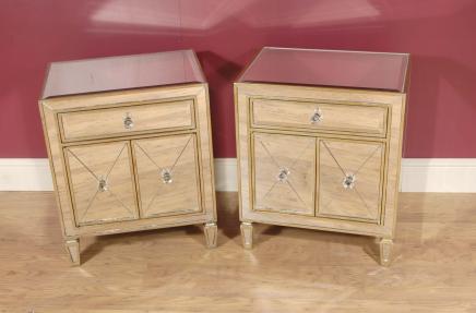 Paar Art Deco Mirrored nachtkastjes