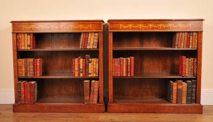Sheraton  Walnut Lage Open Voor Boekenkasten