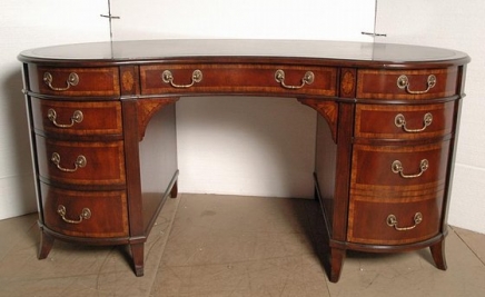 English Regency Mahogany Kidney Desk English Regency Mahogany Kidney Desk