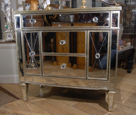 Mirrored Art Deco Commode Chest Drawers Mirrored Art Deco Commode Chest Drawers