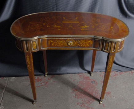 French Empire Inlay Kidney Desk Bureau Plat Writing Table French Empire Inlay Kidney Desk Bureau Plat Writing Table