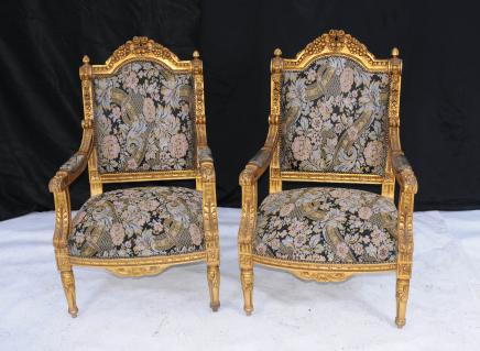Paar George II Gilt Arm Chairs Hand geschnitzte Sessel