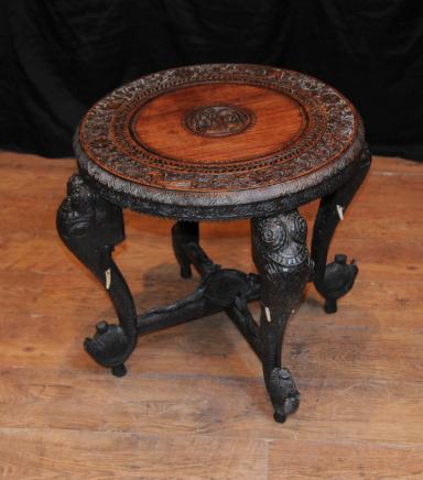 Antique mano birmano intagliato elefante Side Table Tavolini da salotto