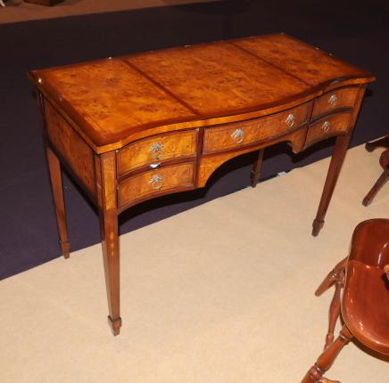 Giorgio II Scrivania Ufficio Scrivanie Serpentine Burl Walnut Giorgio II Scrivania Ufficio Scrivanie Serpentine Burl Walnut