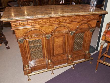 Intagliato a mano Victorian Noce Bar Drinks Wine Cellar Intagliato a mano Victorian Noce Bar Drinks Wine Cellar