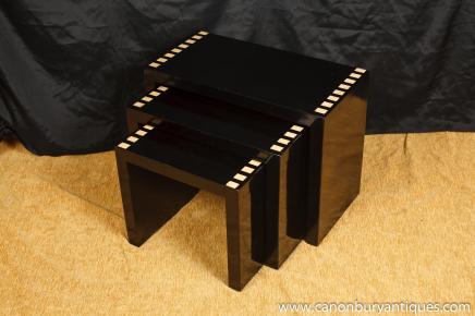 Art Deco Laque Nest tables de chevet Table Art Deco Laque Nest tables de chevet Table