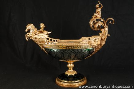 Empire Cut Glass Boat Soupière de plat de plat Vase Ormolu français Cherub