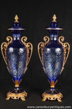 Pair Louis XV Kristallglas Vasen Ormolu Urnen Amphora Vase