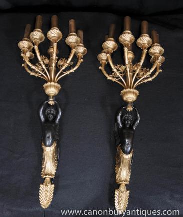 Paire Empire appliques en bronze doré au mercure Cherub Appliques Appliques Paire Empire appliques en bronze doré au mercure Cherub Appliques Appliques