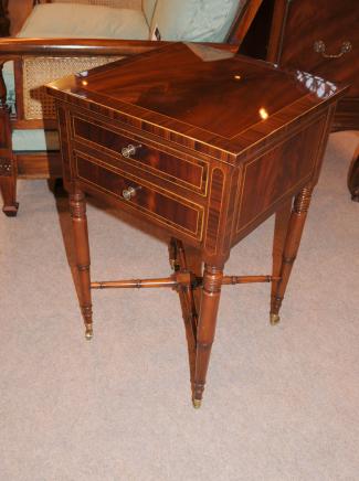 Regency Palisander Beistelltisch Kommode Nachttisch Mahagoni Möbel