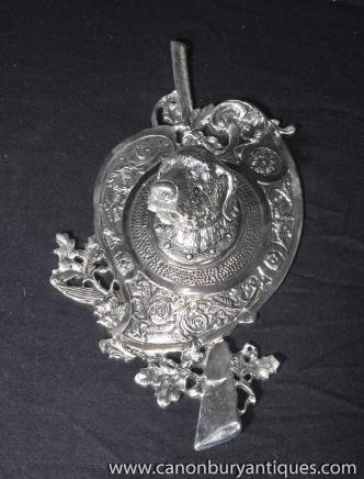 Victorian Silver Plate Dog Head Plaque Plate Shield Heraldry Figurine 