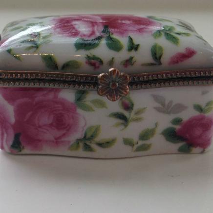 Rose Detail Porcelain Keepsake Trinket