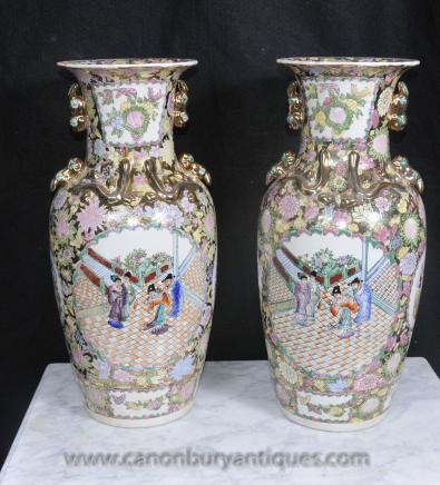 Pair Chinese Rose Medallion Porcelain Vases Urns