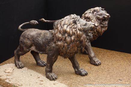 Pair Large Italian Bronze Lion Statues Gatekeepers Cats Pair Large Italian Bronze Lion Statues Gatekeepers Cats