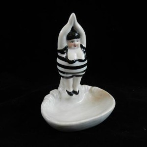 Porcelain Diving Lady Dish