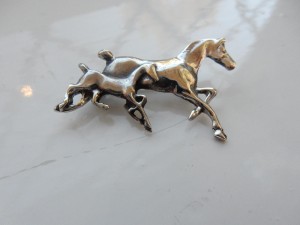 Silver Horse & Foal Show Pin 