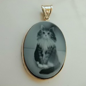 Solid Silver Carved Tabby Cat Pendant 