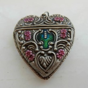 Solid Silver Heart Shaped Vesta