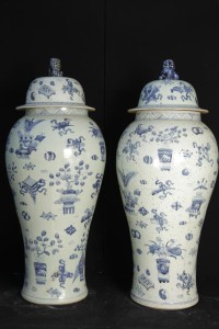 Big Pair Blue and White Chinese Ming Porcelain Amphora Lidded Urns Vases