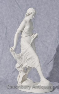 Classical Italian Stone Stepping Stone Maiden Statue Art