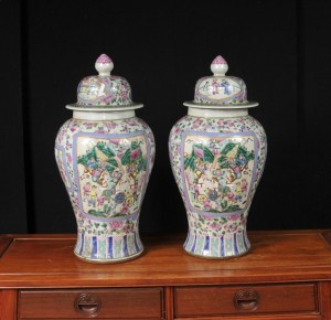 Pair Chinese Canton Porcelain Ginger Jars Lidded Urns Cantonese Temple