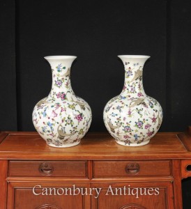 Pair Chinese Jiaqing Porcelain Bulbous Vases Urns Stork