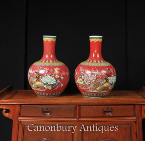 Pair Chinese Ming Porcelain Urns Vases Imperial Red Shangping