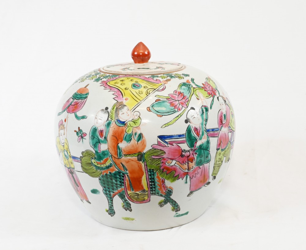 Chinese Porcelain Lidded Pot Famille Vert
